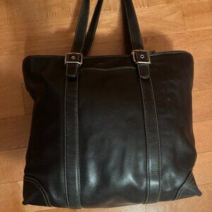 Coach Hampton tote bag in black leather with white stitching